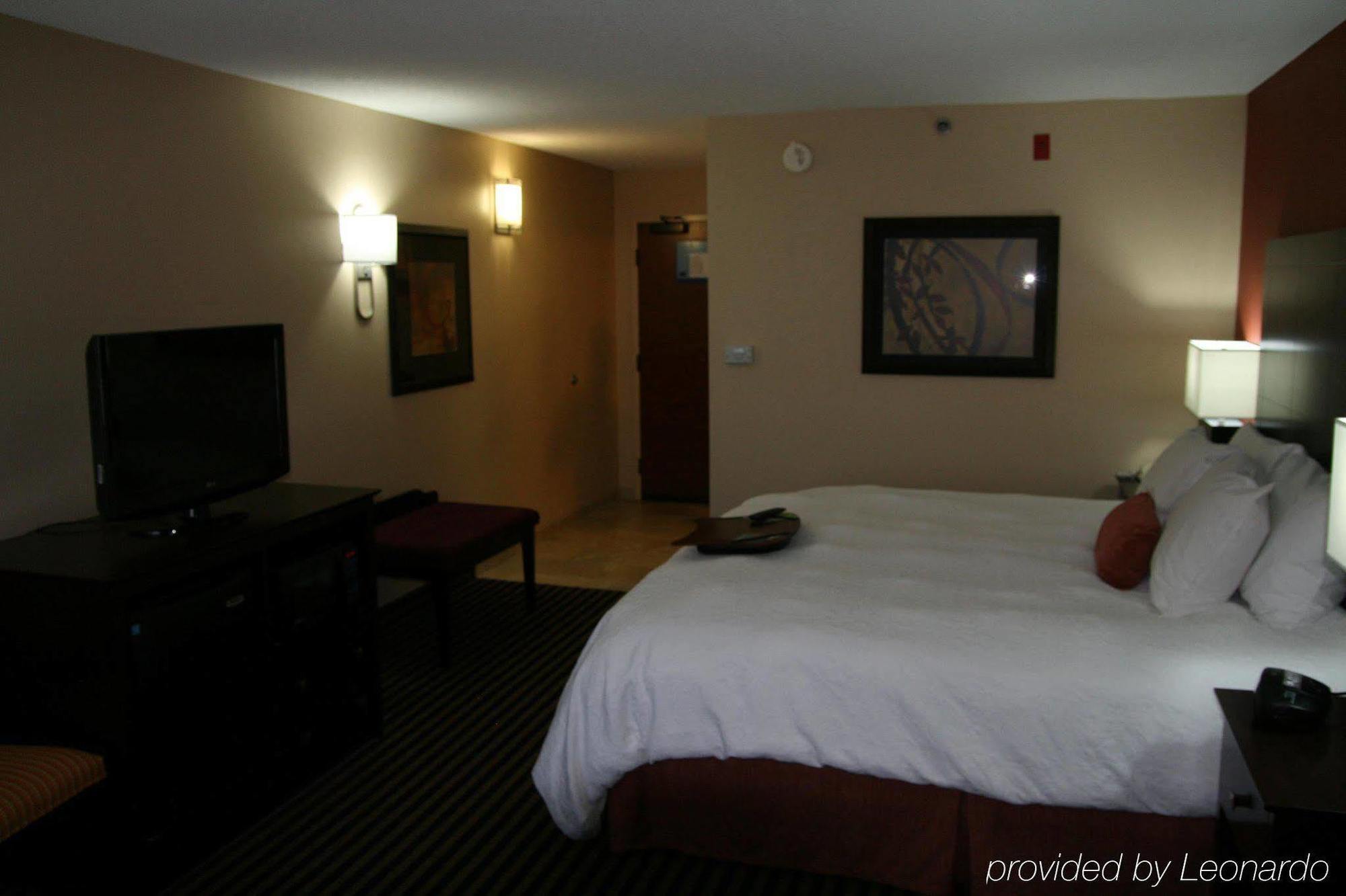 Hampton Inn Tullahoma Room photo